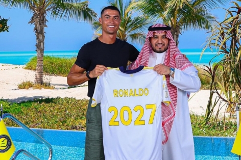 Ronaldo khiến 1 đội bóng phải 'giải tán'