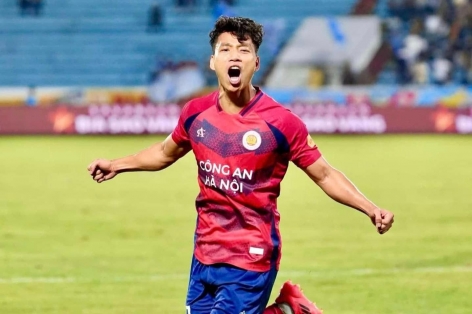 Văn Thanh bất ngờ chia tay CAHN?