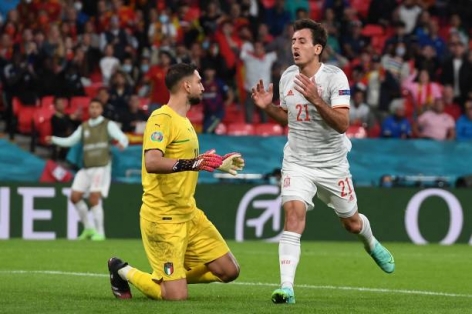 Video Italia 1-0 Tây Ban Nha: Sao trẻ La Roja bỏ lỡ cơ hội không tưởng