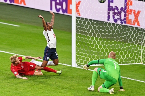 CĐV châu Âu đồng loạt tẩy chay ĐT Anh vì 'penalty tưởng tượng'