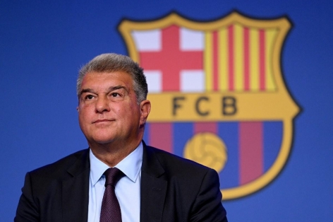 Chủ tịch Barca tiếp tục chỉ trích trọng tài ở trận thua Inter