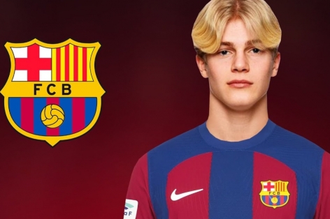 Barca để mất tài năng trẻ sáng giá trong ngày chót của TTCN