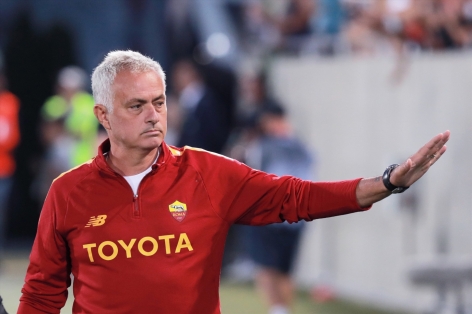 Thua chung kết C2, Mourinho thẳng thắn nói về tương lai