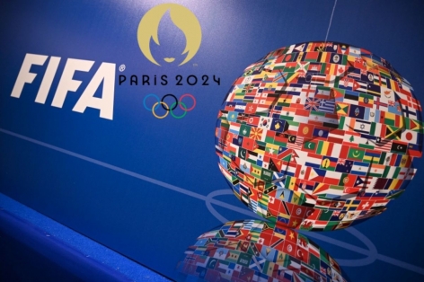 FIFA chính thức điều tra một đội bóng Olympic vì dùng máy bay theo dõi đối thủ