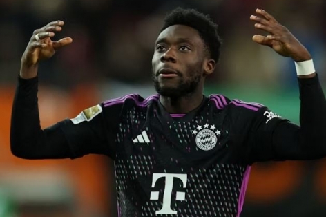 Real Madrid tạm dừng thương vụ Alphonso Davies