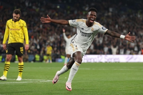 Trực tiếp Real Madrid 0-2 Dortmund: Gắng tìm bàn thắng