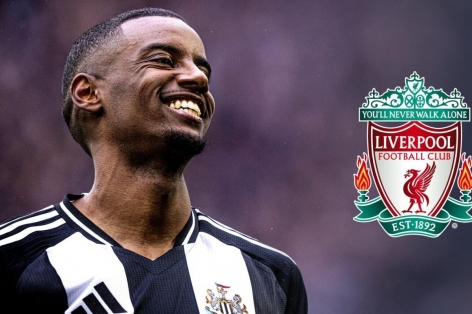 Hỏi mua 'máy ghi bàn' Isak, Liverpool được phản hồi ngay lập tức