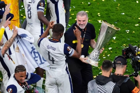 Vừa vô địch, HLV Tottenham tuyên bố gây sốc về tương lai