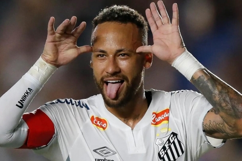 Cha Neymar: 'Tôi muốn thấy con trai chơi ở Club World Cup'