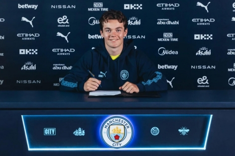 Man City công bố bom tấn thứ 5, mệnh danh 'Martin Odegaard mới'