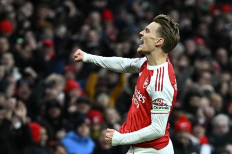 Trực tiếp Arsenal 1-0 Brighton: Odegaard mở tỷ số nhanh chóng