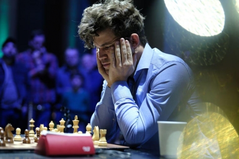 Magnus Carlsen trở lại thi đấu, nhất quyết mặc quần jeans tại giải vô địch thế giới 2024