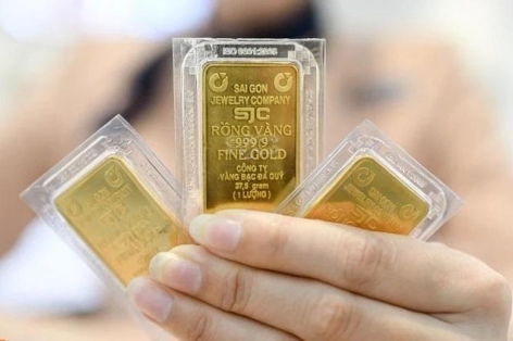 Giá vàng hôm nay tối 12/5: Vàng lao dốc mạnh, thị trường nhuộm đỏ