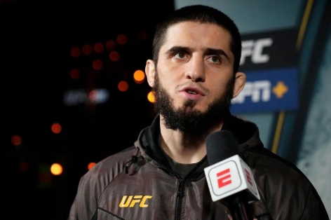 Topuria vươn lên số 1 UFC, Makhachev lập tức tuyên chiến