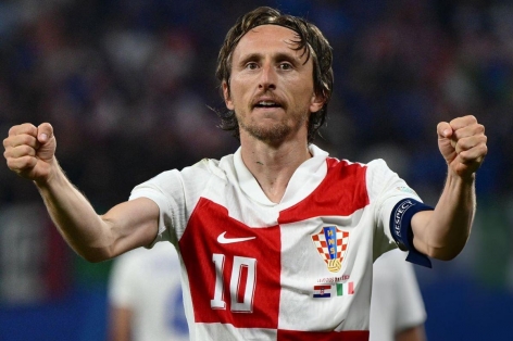 Sút tung lưới Italia, Luka Modric đi vào lịch sử Euro