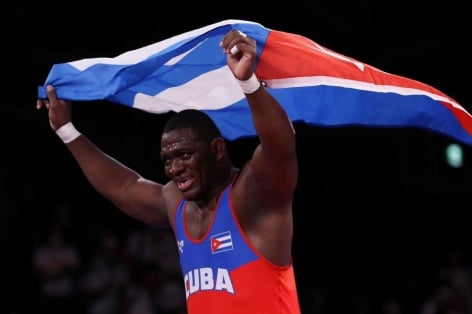 Dưỡng sức 3 năm, người khổng lồ Cuba tiến sát kỉ lục 'vô tiền khoáng hậu' ở Olympic