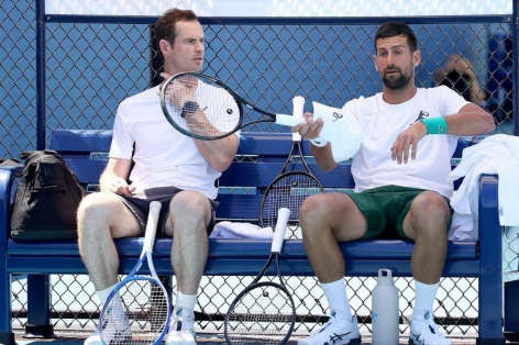 Djokovic sa thải HLV Murray trước thềm Roland Garros 2025
