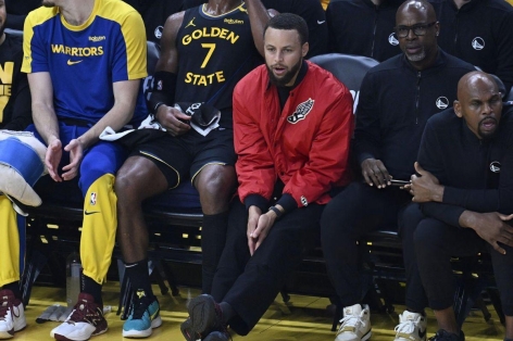 Stephen Curry tiếp tục ngồi ngoài, Golden State Warriors nguy cơ đi 'nghỉ mát' sớm