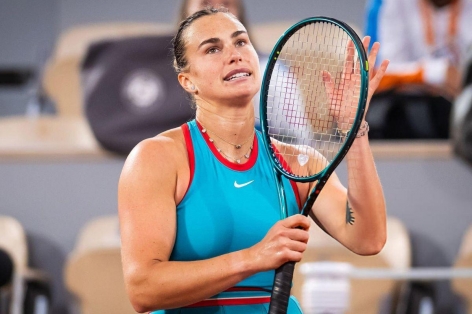 Số 1 tennis thế giới 'thổi bay' đối thủ trận ra quân Roland Garros 2025