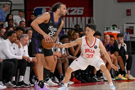 'Chàng lùn' Nhật Bản cao 1m72 được đội bóng NBA kí hợp đồng