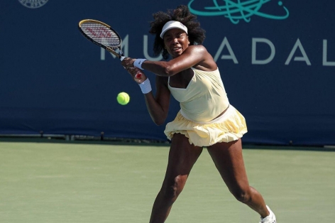 Venus Williams thắng tay vợt trẻ hơn 22 tuổi trận ra quân Washington Open 2025