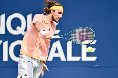 Phong độ chạm đáy, Tsitsipas bị loại ngay trận ra quân Rogers Cup 2025