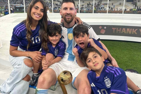 'Tam nam bất phú', Messi chốt đẻ thêm 1 bé gái