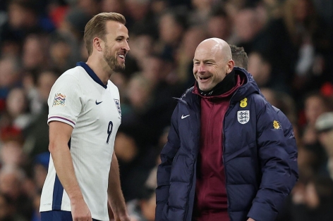 Harry Kane đưa HLV Lee Carsley 'lên mây'