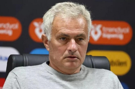 HLV Jose Mourinho rời Thổ Nhĩ Kỳ