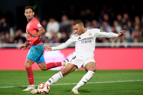 Real Madrid nghiền nát 'gã tí hon' Tây Ban Nha