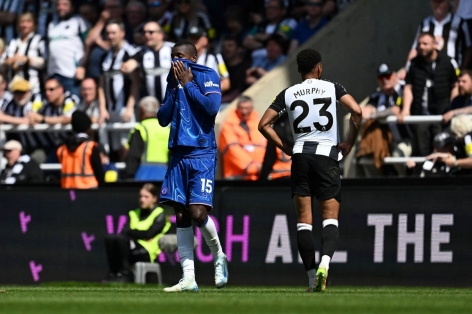 Trực tiếp Chelsea 0-1 Newcastle: Bàn thua từ sớm
