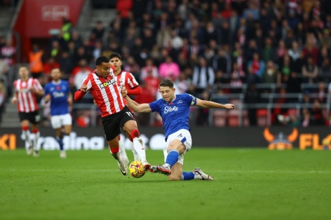 Everton dễ dàng nhấn chìm Southampton