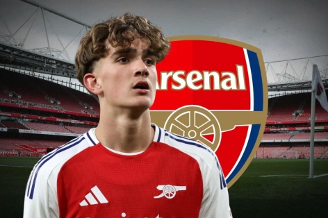 Arsenal ra mắt thần đồng 15 tuổi, đóng góp 25 bàn sau 24 trận