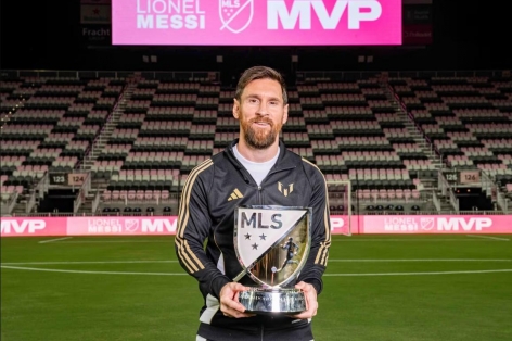 Vừa trở lại MLS, Messi lập tức nhận danh hiệu