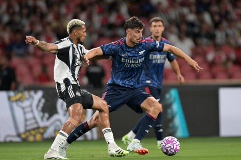Trực tiếp Arsenal 2-2 Newcastle: Ngang tài cân sức