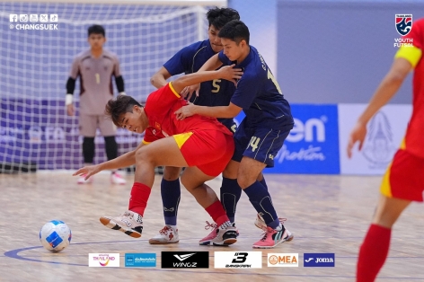 CĐV Thái Lan đồng loạt phản ứng khi thắng Việt Nam 2-1 tại giải ĐNÁ