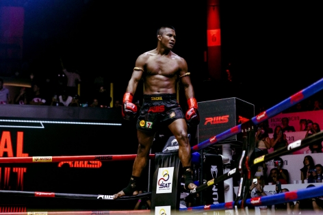 ‘Thánh’ Buakaw trở lại sàn đấu Kickboxing K-1 sau 2 thập kỷ xa cách