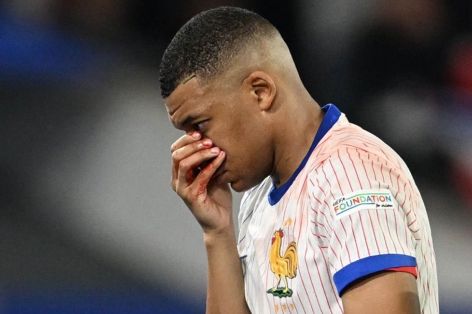 Vận đen của Mbappe tại EURO: Gãy mũi và vẫn chưa có nổi 1 bàn