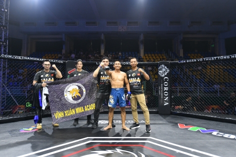 Tay đấm hạng B thiết lập kỷ lục mới tại LION Championship