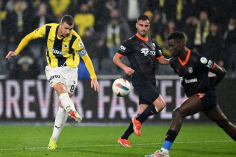 Nhận định Basaksehir vs Fenerbahce: Níu giữ hi vọng
