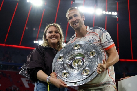 Harry Kane xúc động chia sẻ sau khi có danh hiệu đầu tiên