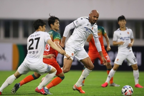 Nhận định Gwangju vs Gangwon: Cách biệt 2 bàn