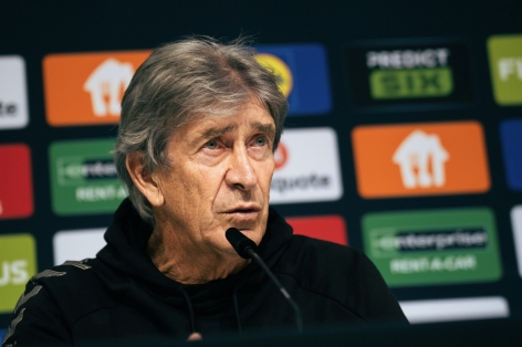 HLV Real Betis chỉ thẳng lý do thua ngược trước Chelsea
