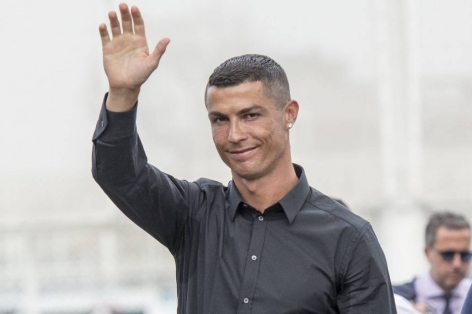 Vụ Ronaldo gia nhập gã khổng lồ: Người đứng đầu lên tiếng