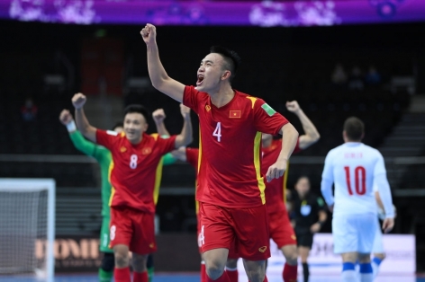 Chiến đấu quả cảm, Việt Nam hiên ngang vào vòng 1/8 Futsal World Cup