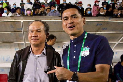 Nghe theo Bầu Đức, Kiatisak mời cựu danh thủ Thái Lan sang Việt Nam
