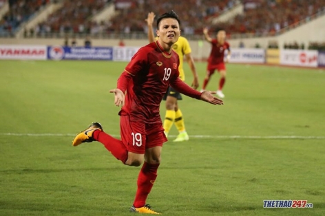 VIDEO: Quang Hải 'xé lưới' đại kình địch tại AFF Cup 2021
