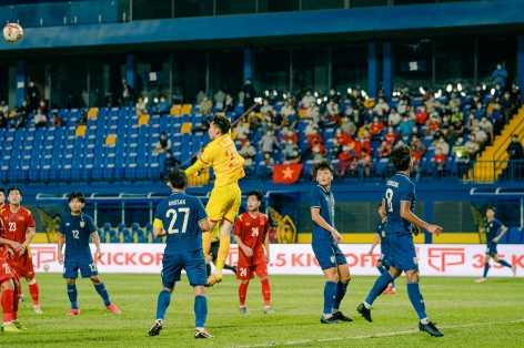 Hạ đẹp Thái Lan, HLV U23 Việt Nam lập tức đi vào lịch sử