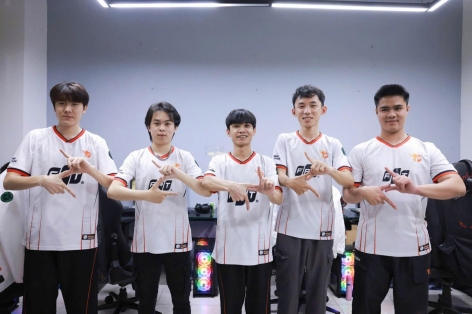 LMHT: Team Flash bỏ giải, fan VCS hoang mang