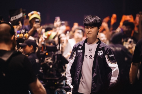 Trực tiếp Chung Kết LOL EWC 2025: T1 vs G2, GEN vs AL